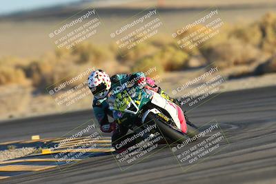 media/Nov-17-2024-CVMA (Sun) [[1fec520723]]/Race 17-Amateur Supersport Middleweight/